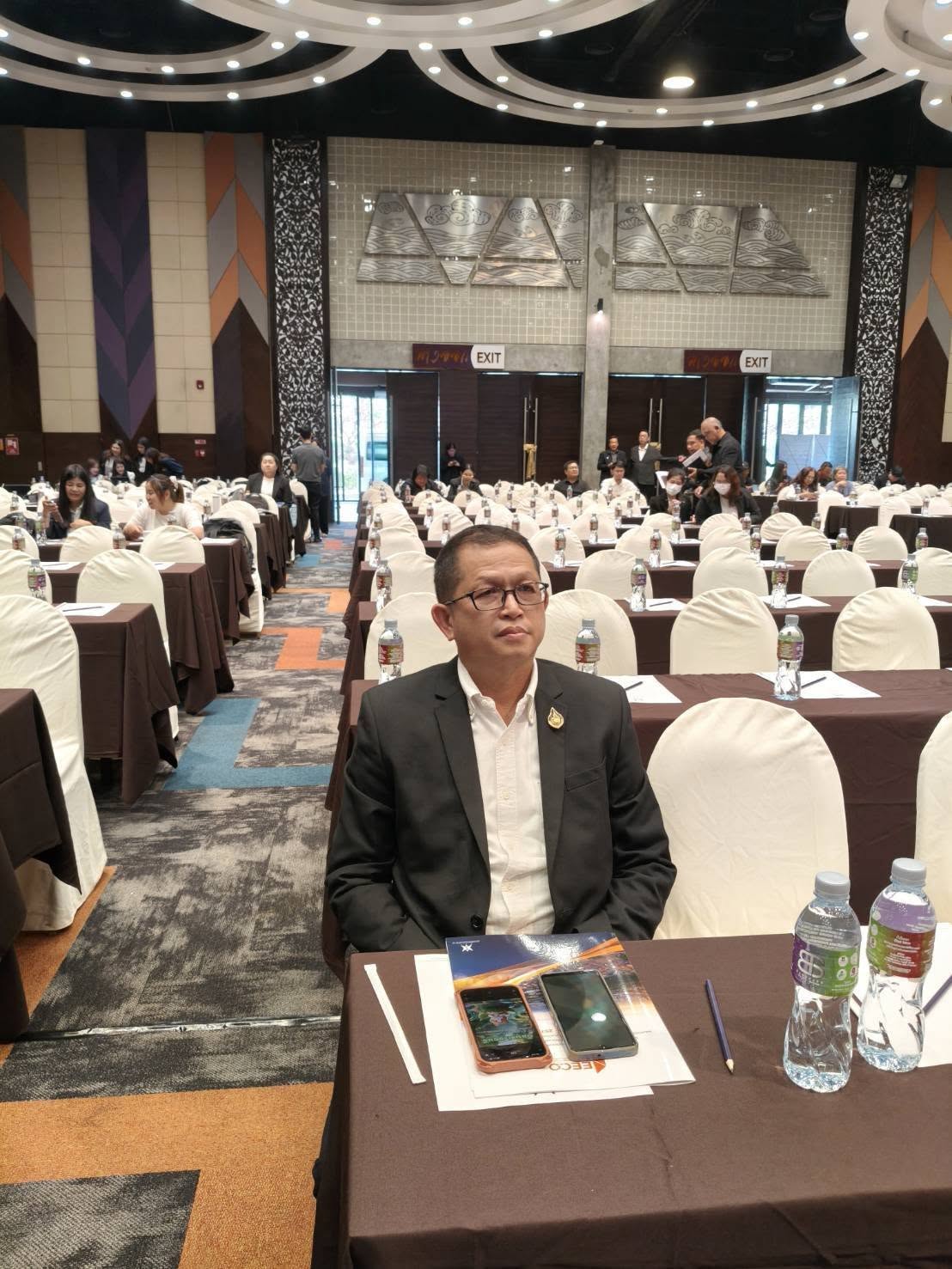 title - ส.ป.ก. ร่วมประชุมชี้แจงโครงการจัดจ้างที่ปรึกษาจัดทำแผนภาพรวมเพื่อการพัฒนาเขตพัฒนาพิเศษภาคตะวันออก แผนการใช้ประโยชน์ในที่ดินในภาพรวม แผนพัฒนาโครงสร้างพื้นฐานและระบบสาธารณูปโภค และแผนการให้บริการภาครัฐแบบเบ็ดเสร็จครบวงจร พ.ศ. 2571 - 2575 ณ จังหวัดชลบุรี